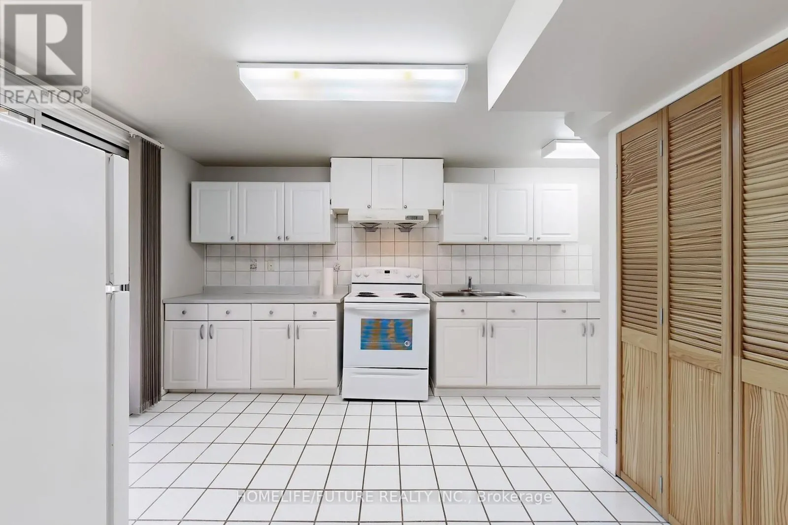 1595 DEERHURST COURT
