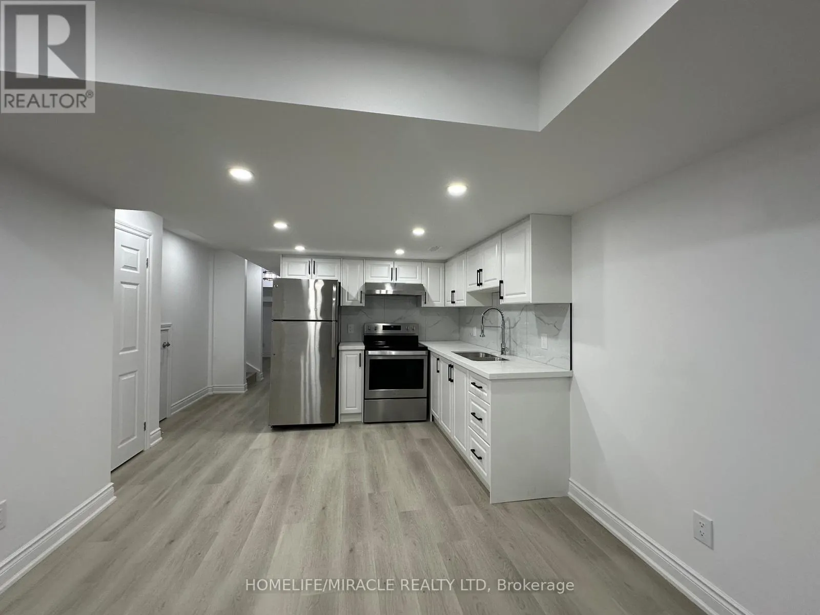 BSMT - 30 CLIPPER LANE