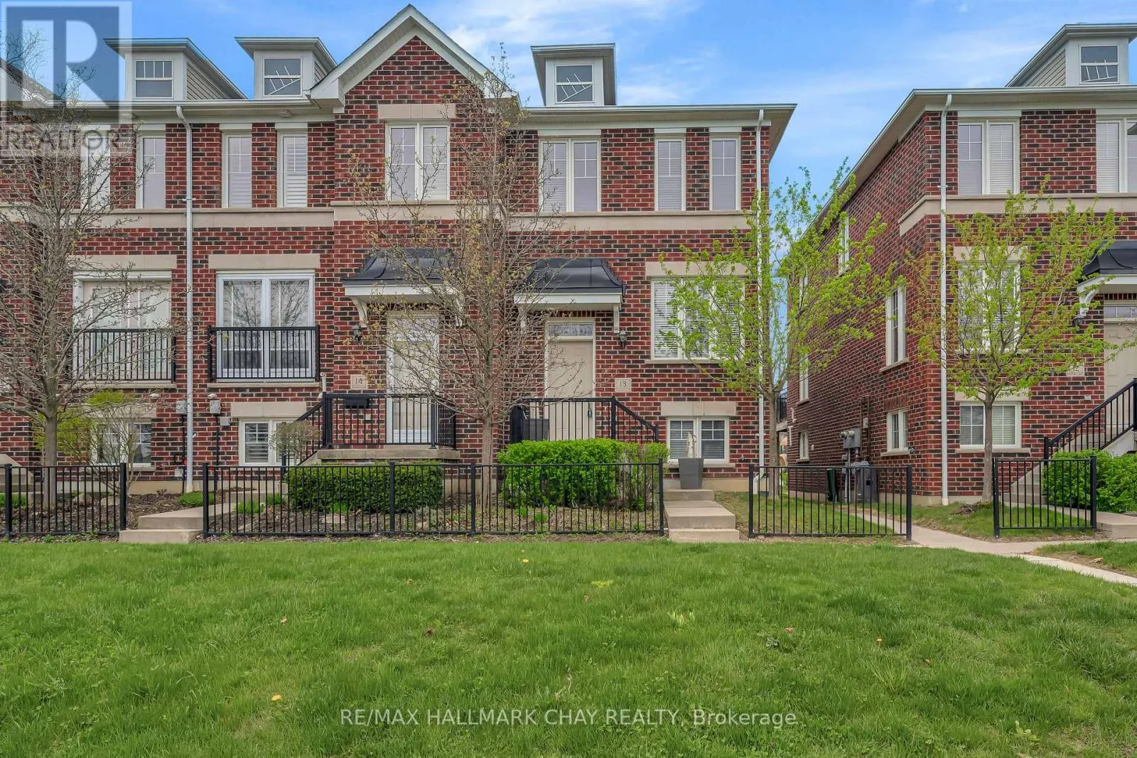 13 - 571 LONGWORTH AVENUE