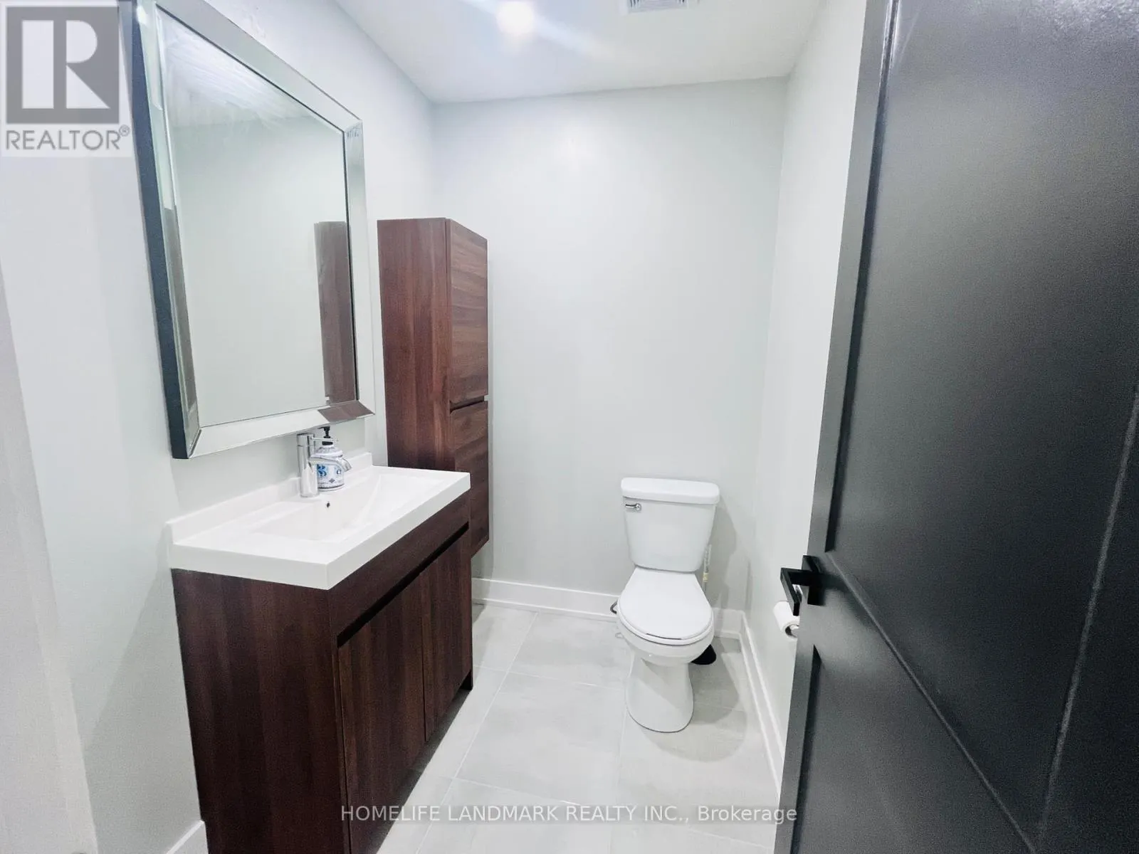 MAIN & 2ND FLOOR - 1638 MIDDLETON STREET