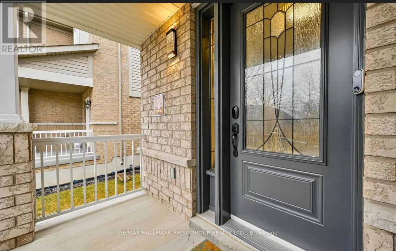 43 REDFERN CRESCENT