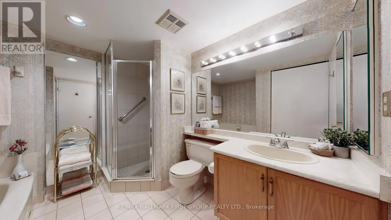 508 - 1890 VALLEY FARM ROAD
