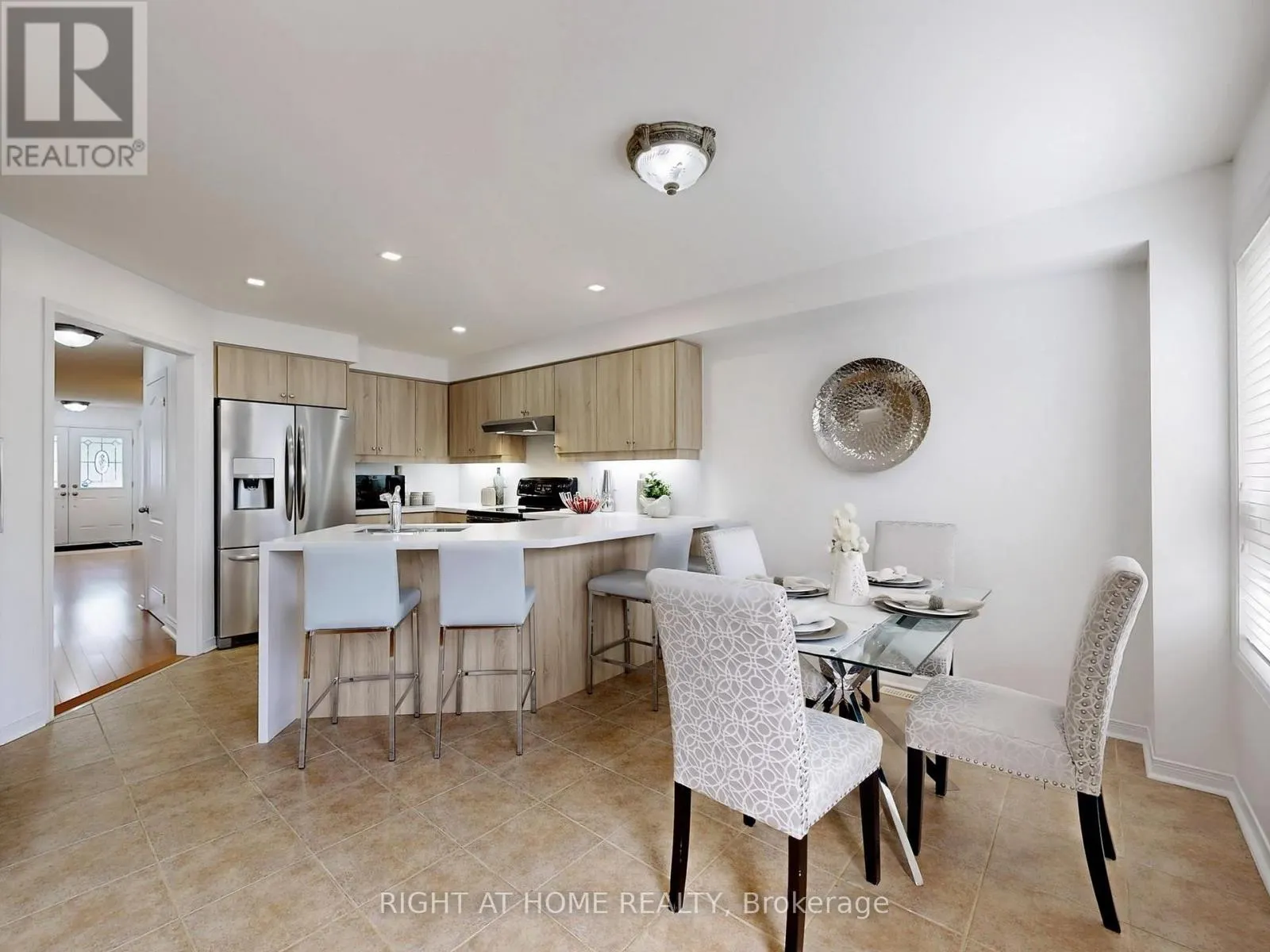 65 STYLES CRESCENT