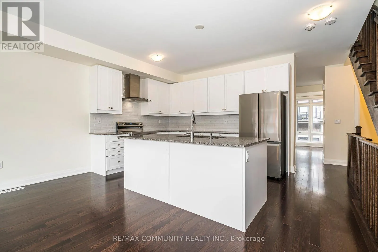 512 DANKS RIDGE DRIVE