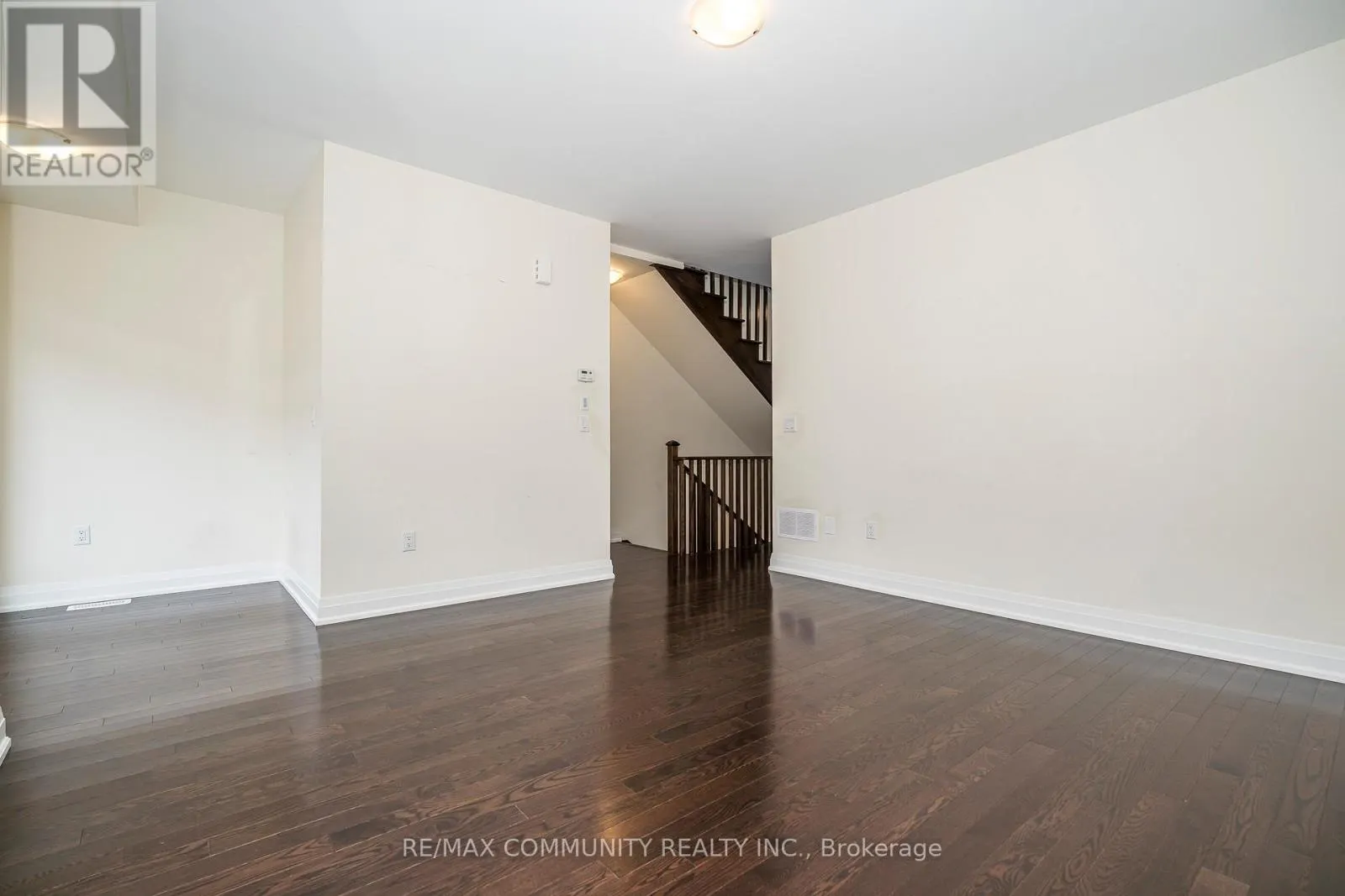 512 DANKS RIDGE DRIVE