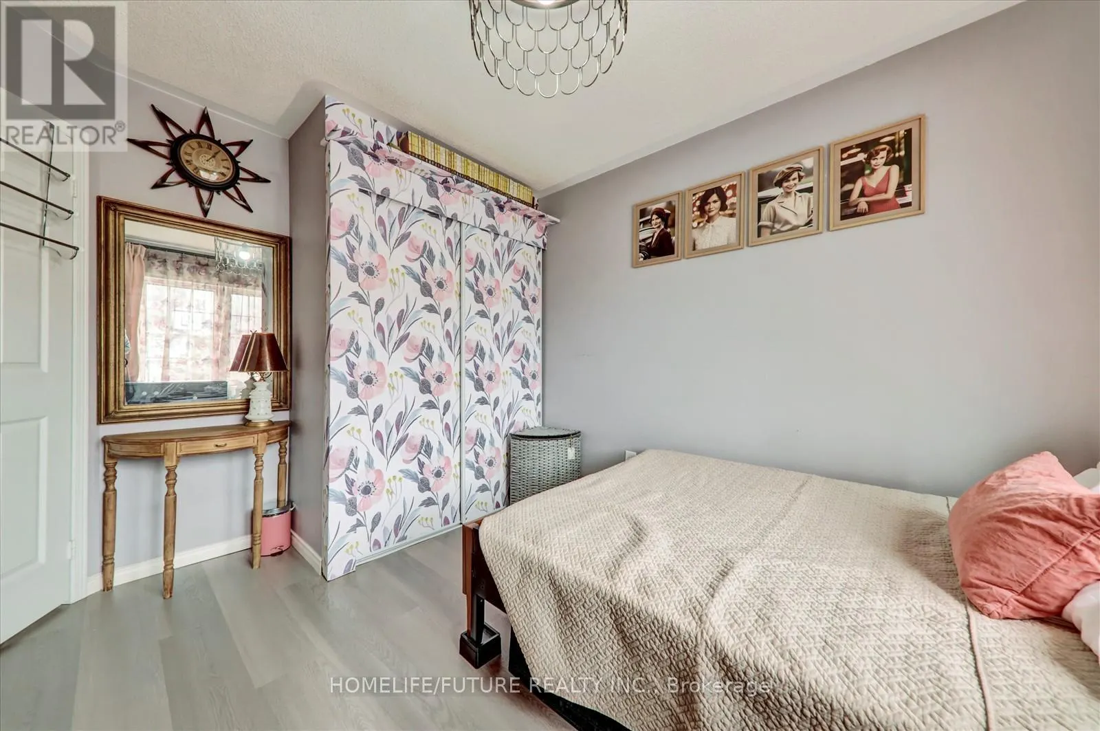 2 CLOWES STREET