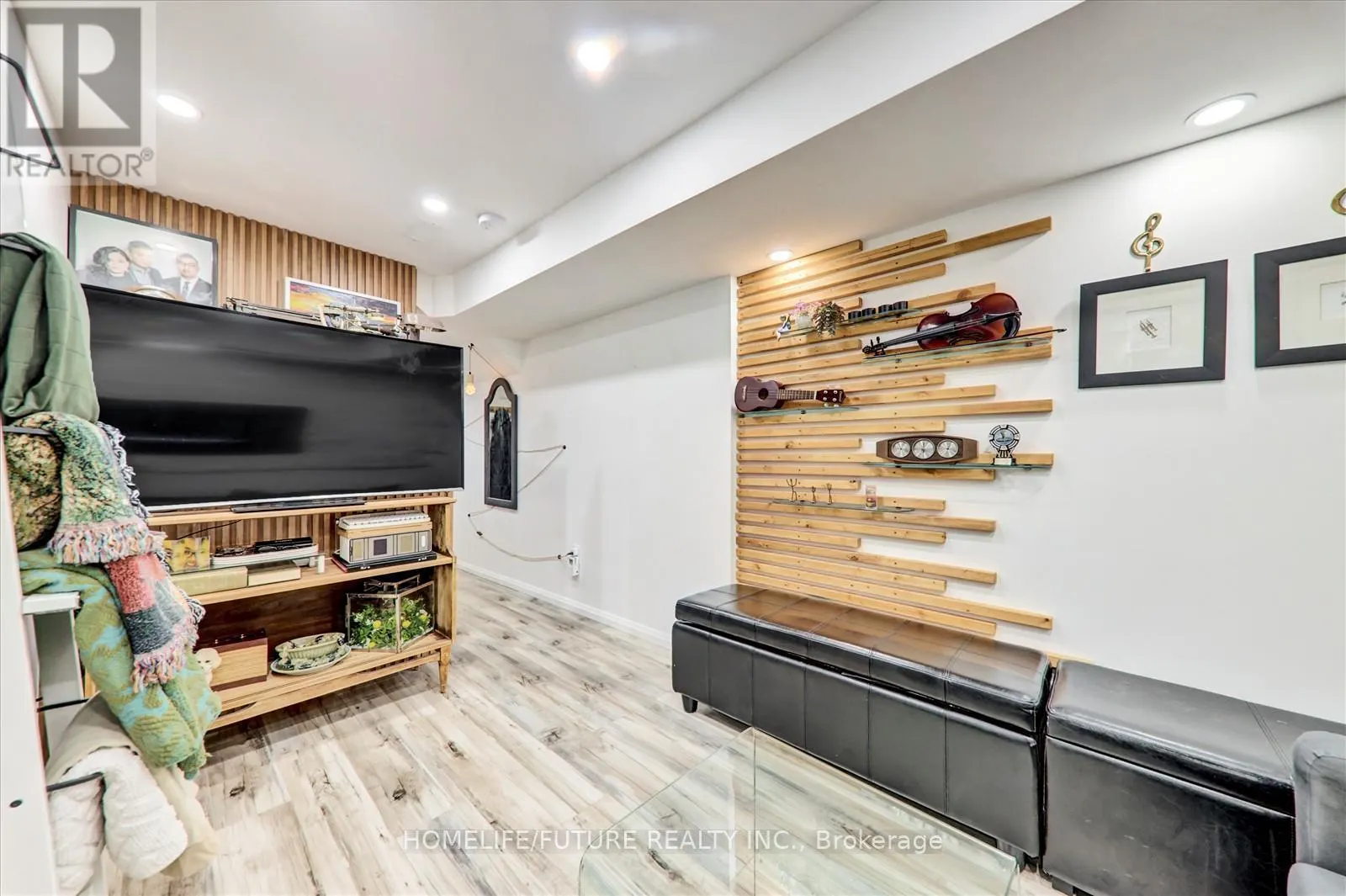 2 CLOWES STREET