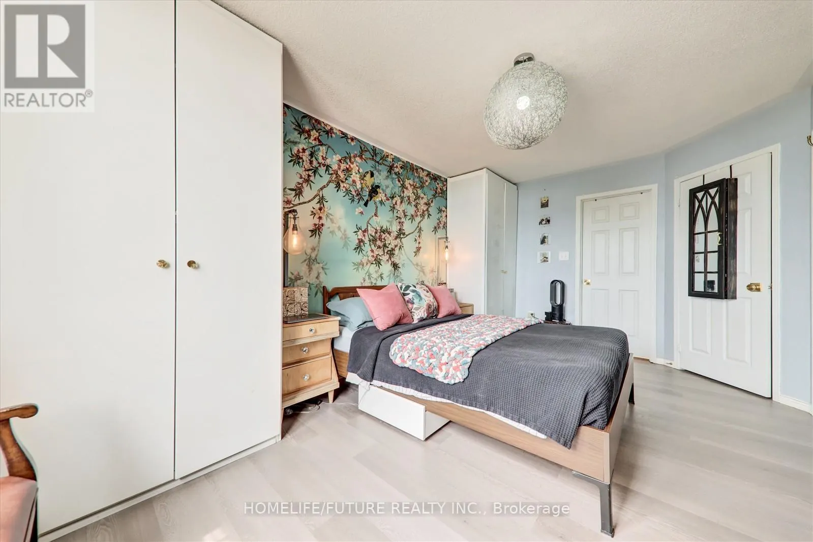 2 CLOWES STREET