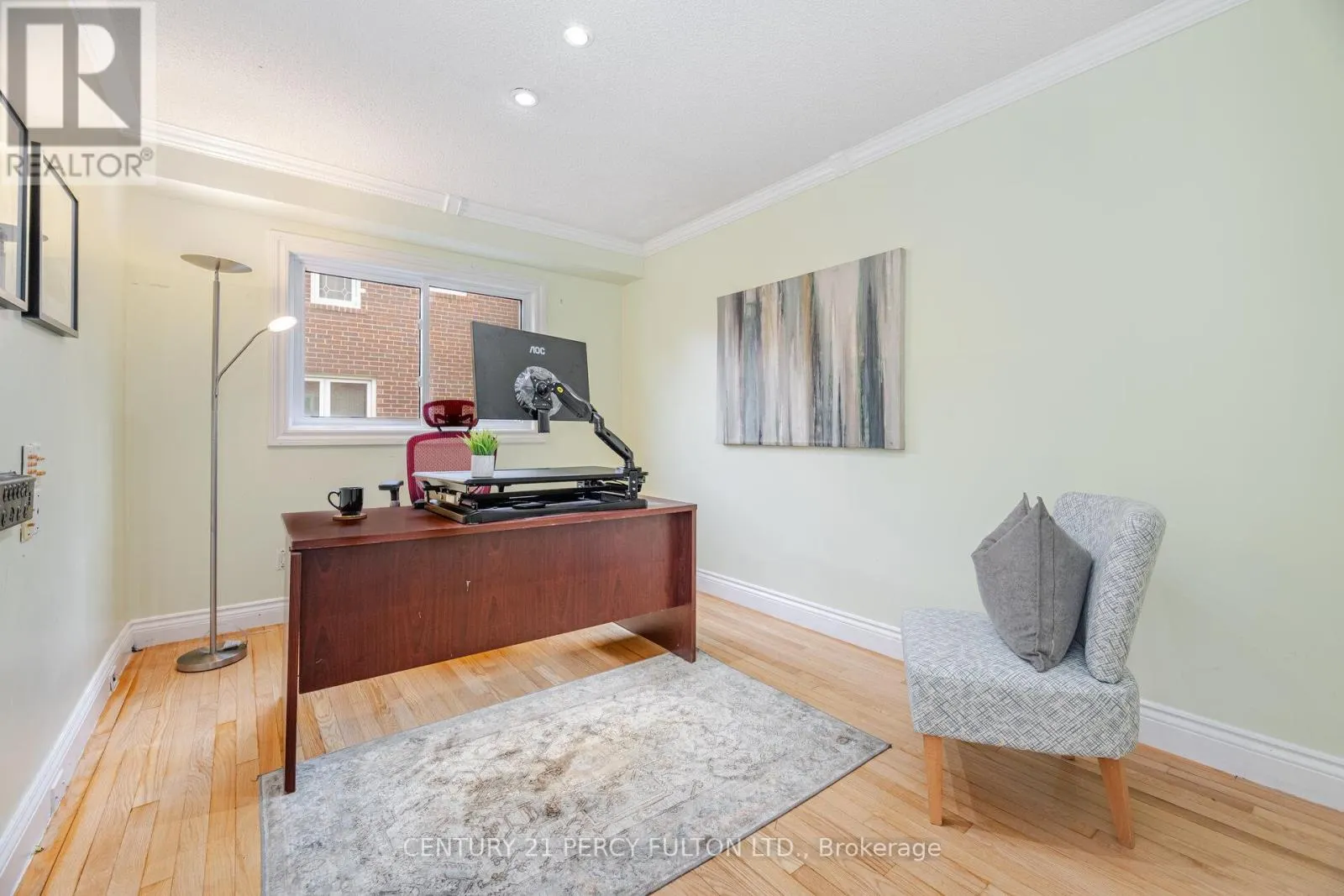 514 LIGHTFOOT PLACE