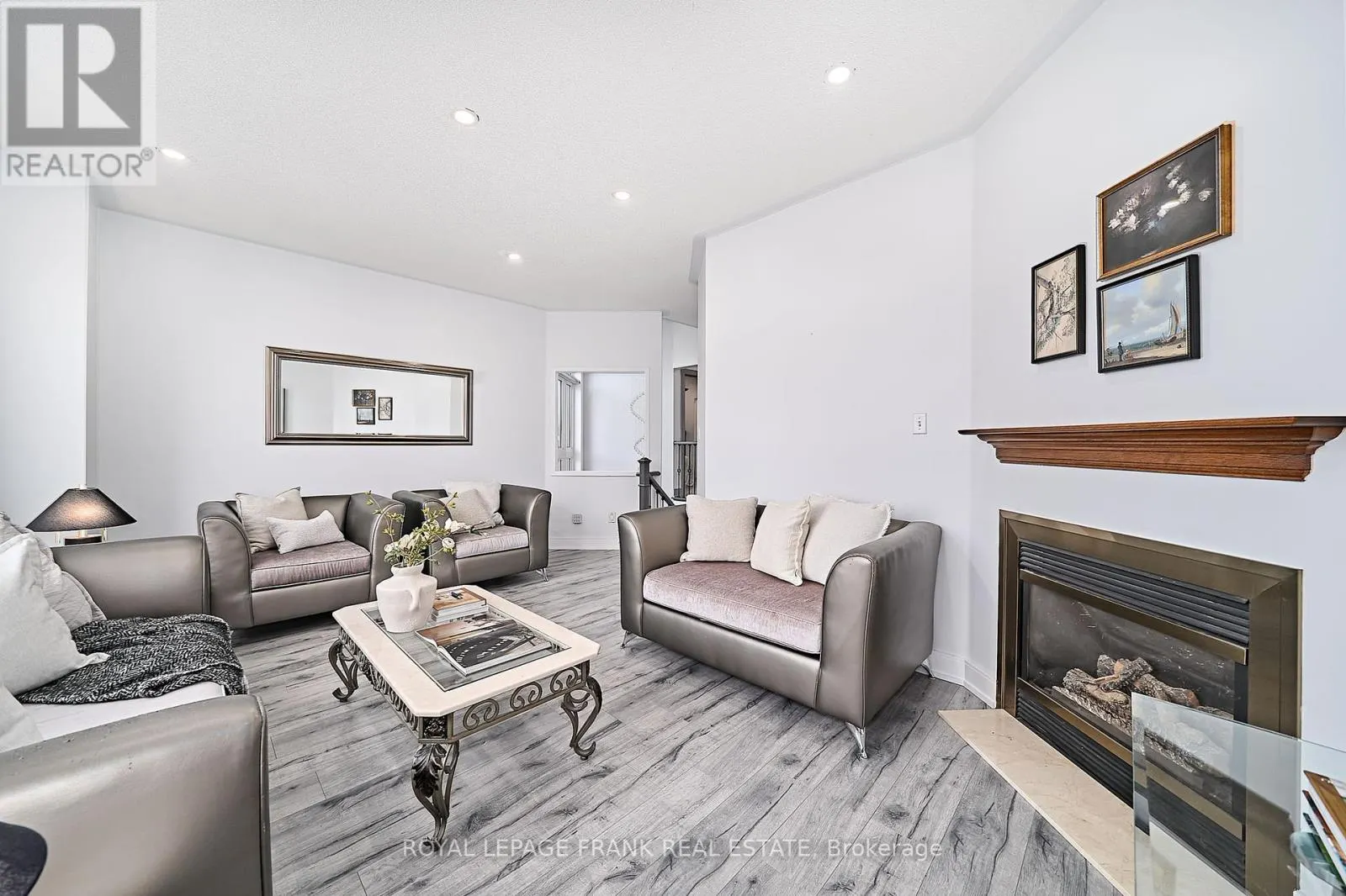 3082 COUNTRY LANE