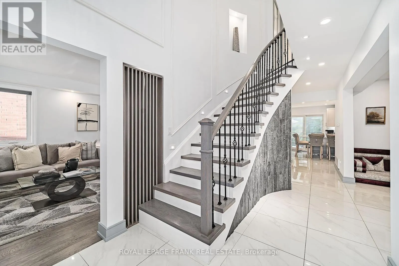 3082 COUNTRY LANE