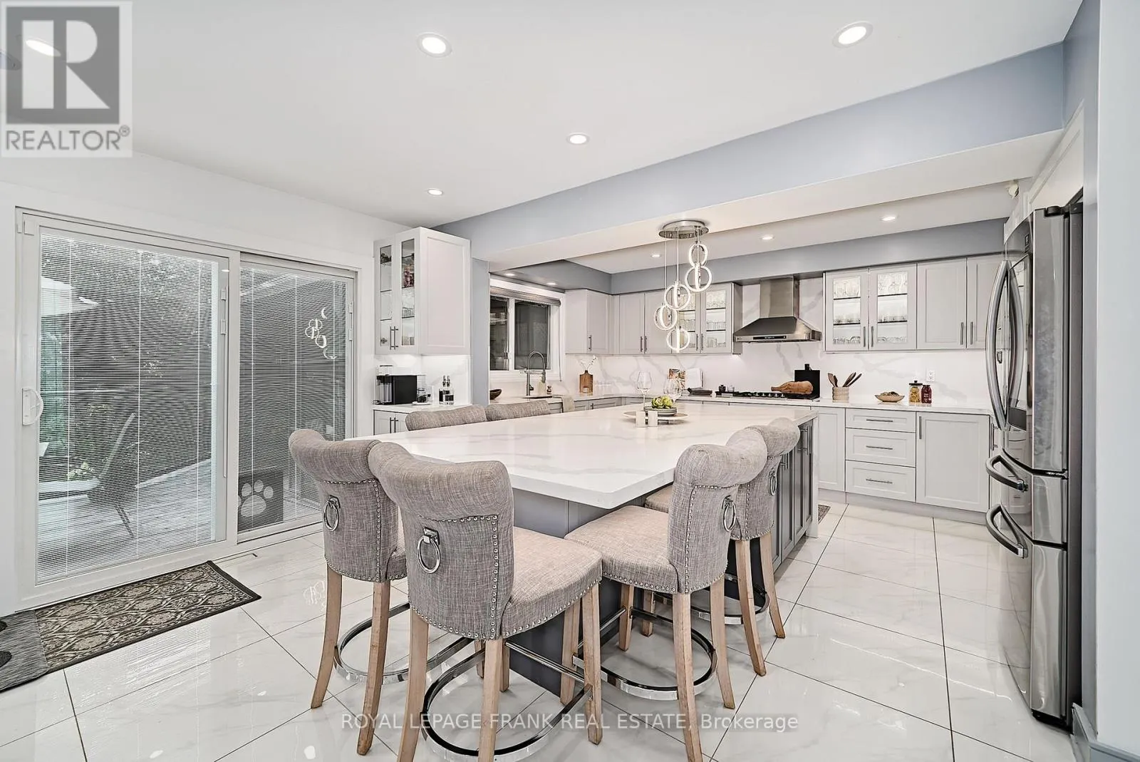 3082 COUNTRY LANE