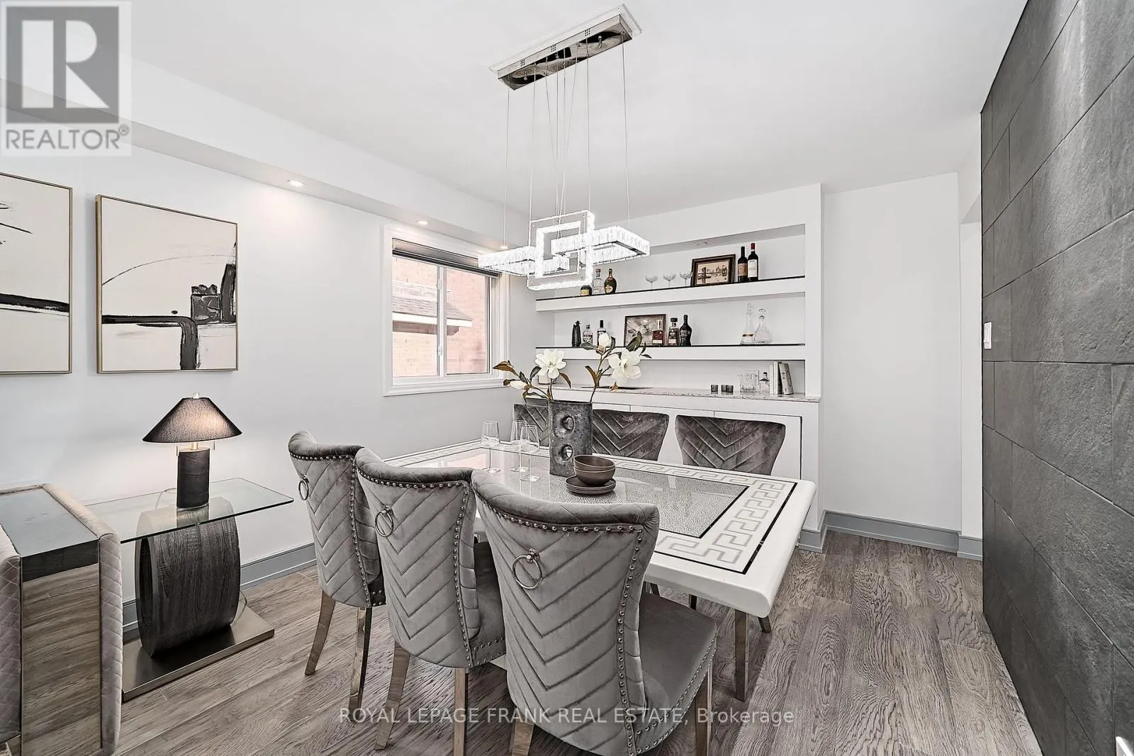 3082 COUNTRY LANE