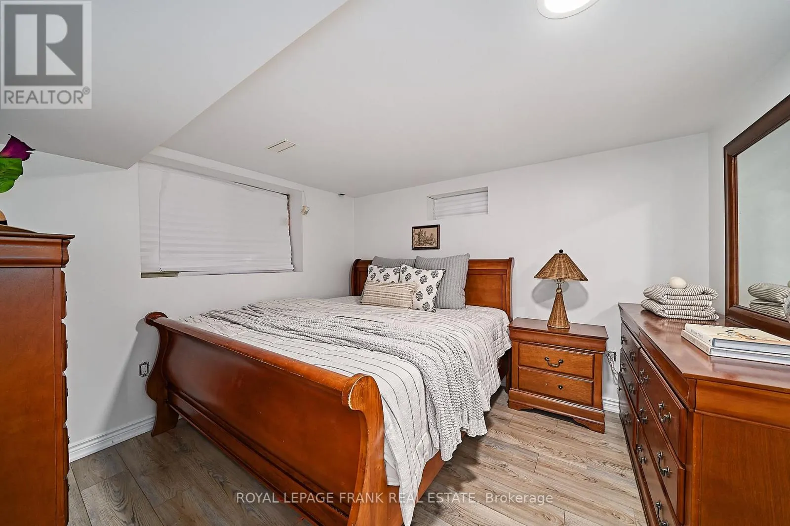 3082 COUNTRY LANE