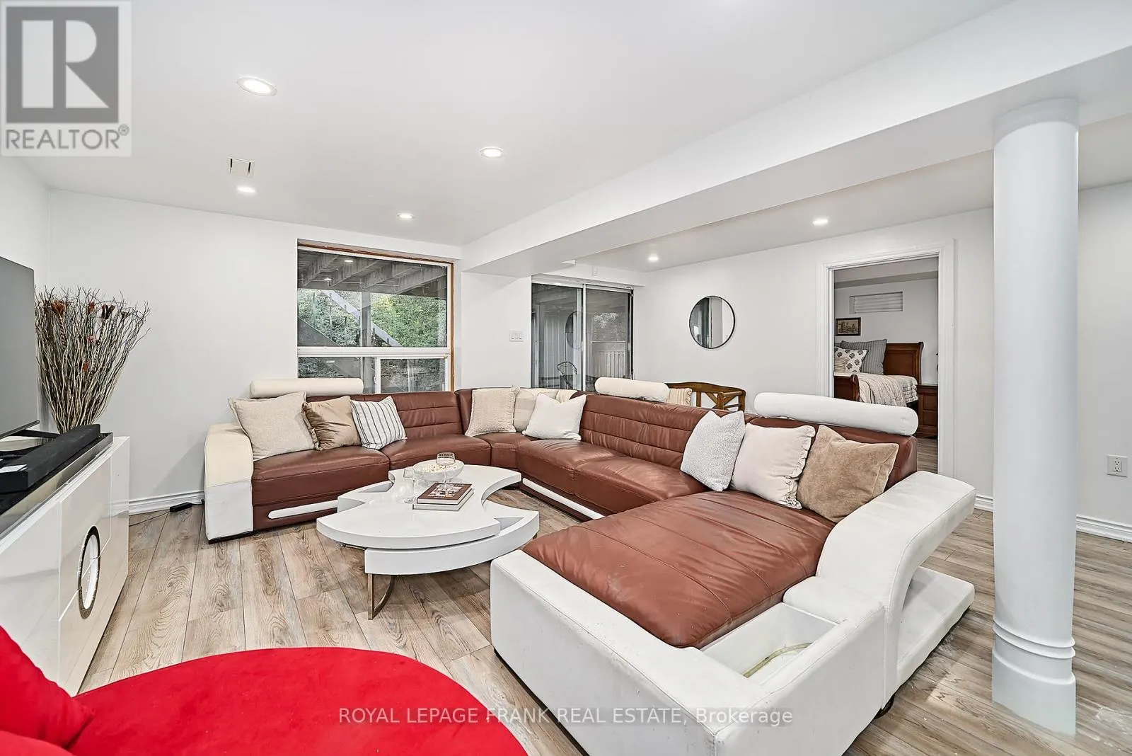 3082 COUNTRY LANE