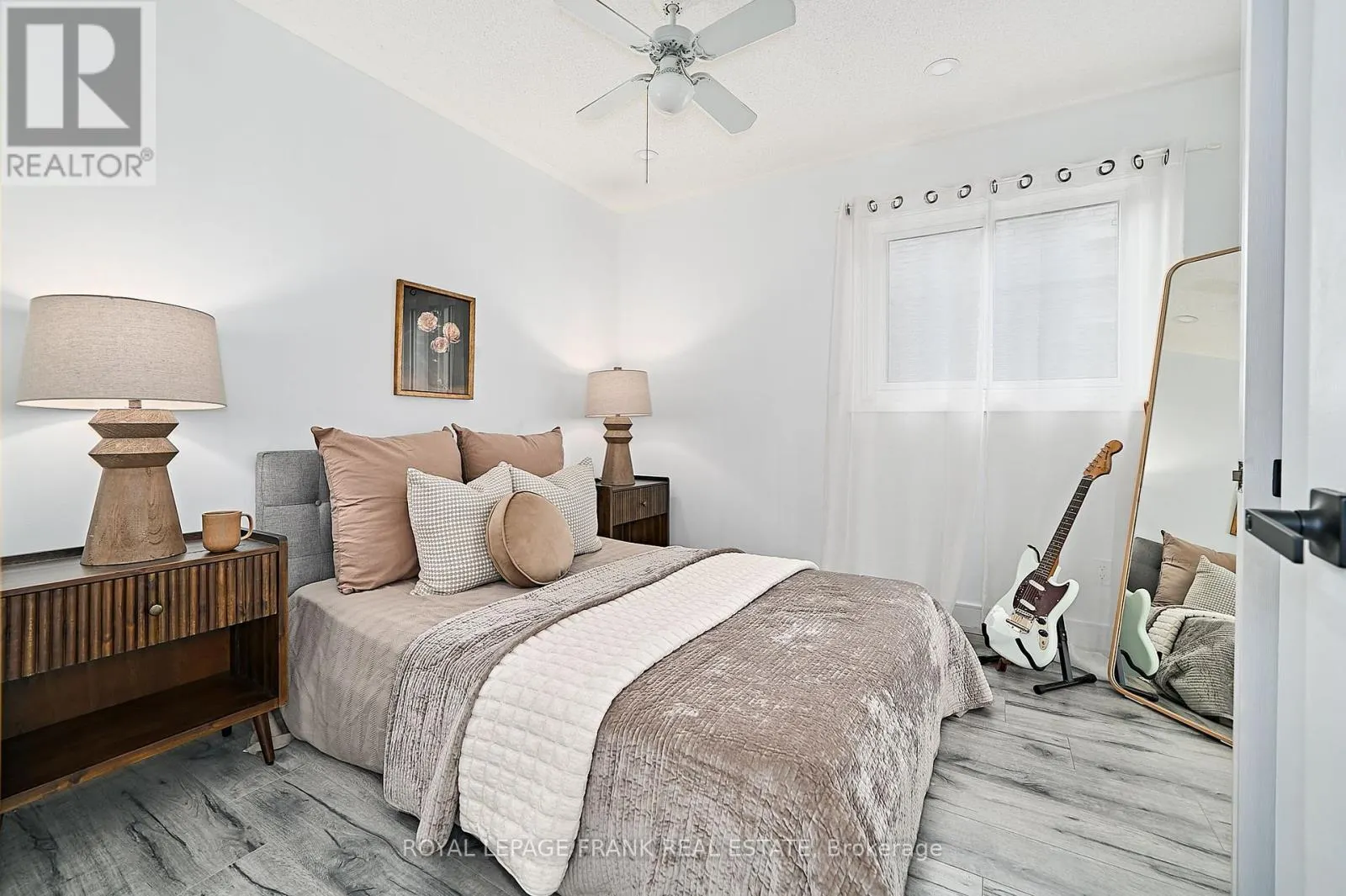 3082 COUNTRY LANE