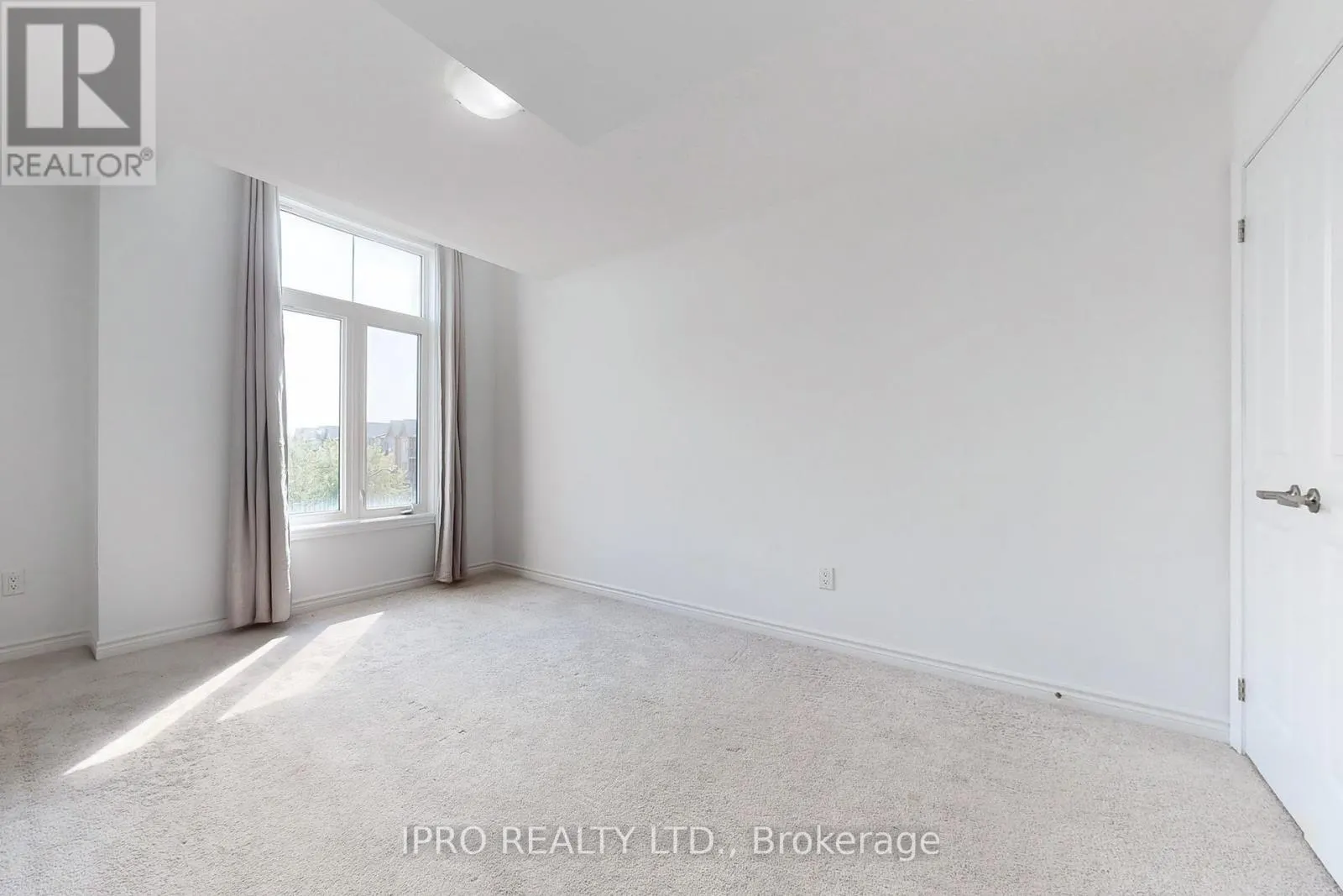 2730 WILLIAM JACKSON DRIVE