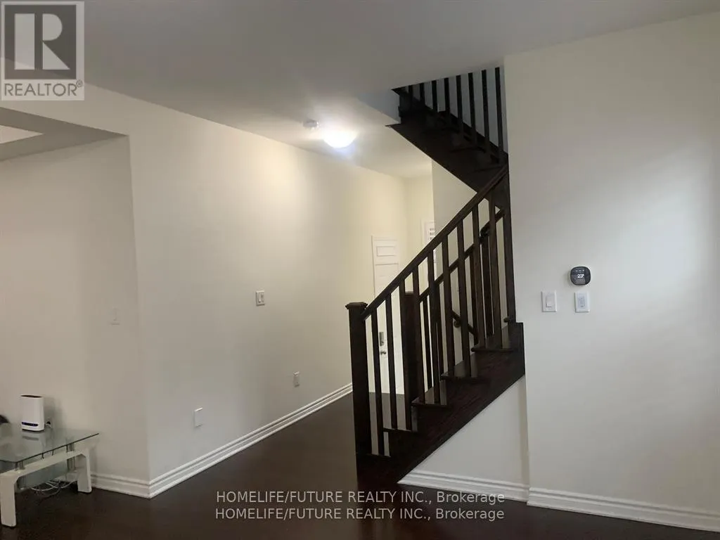 32 KILMARNOCK CRESCENT