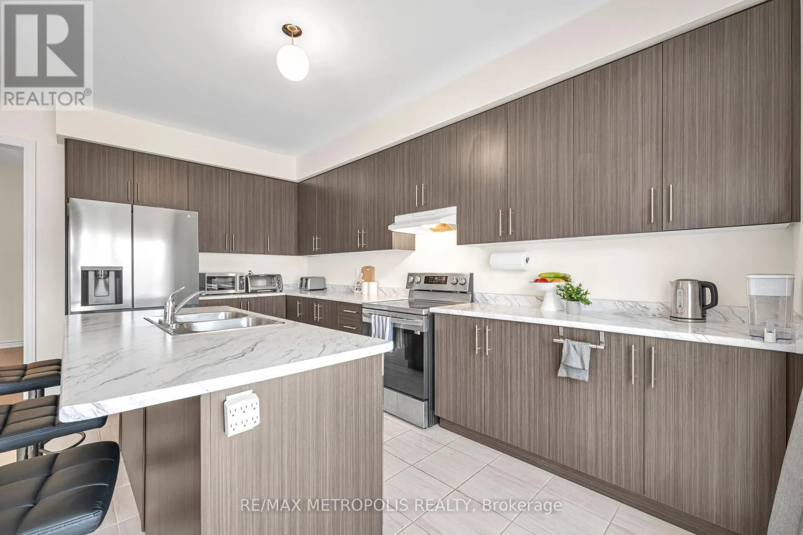 1129 CAMEO STREET