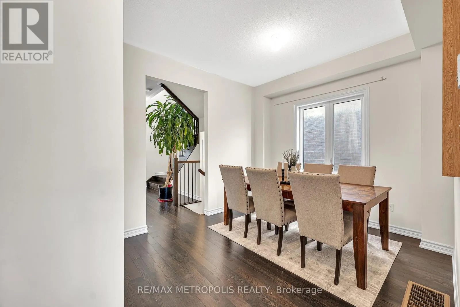 1129 CAMEO STREET