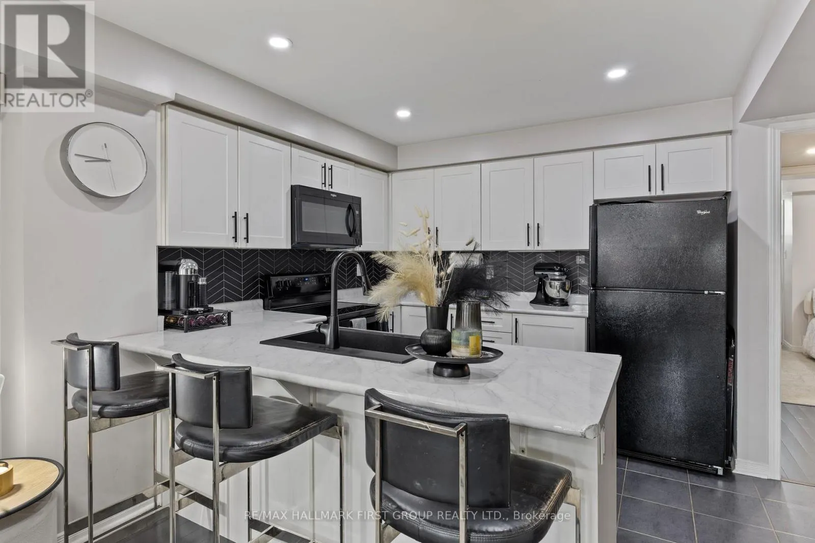 70 ABELA LANE