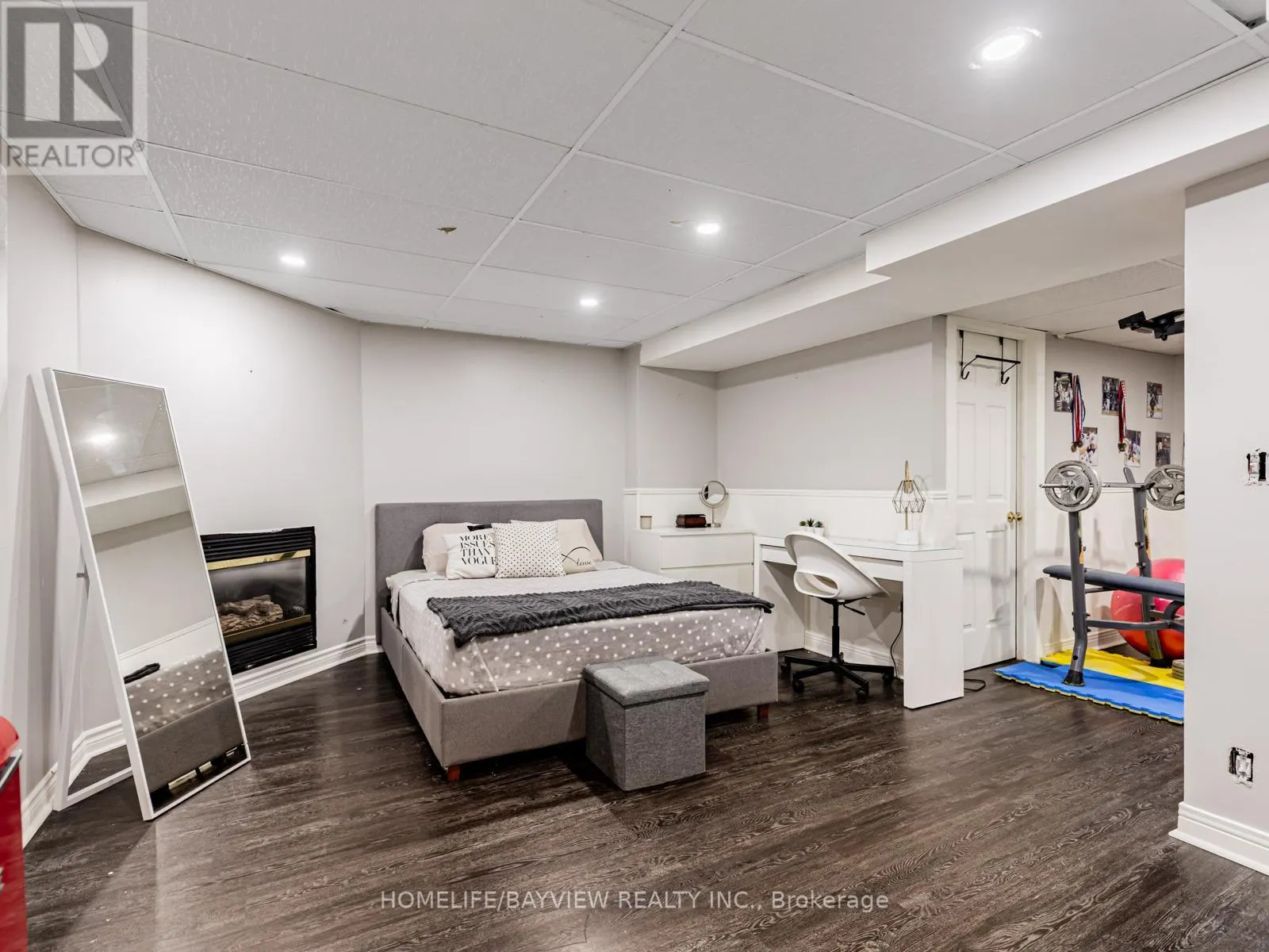 109 THICKET CRESCENT