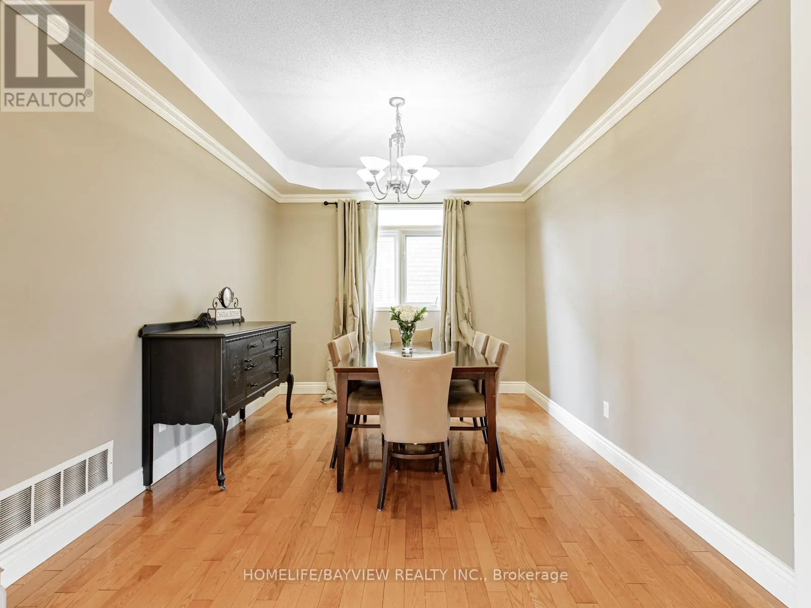109 THICKET CRESCENT