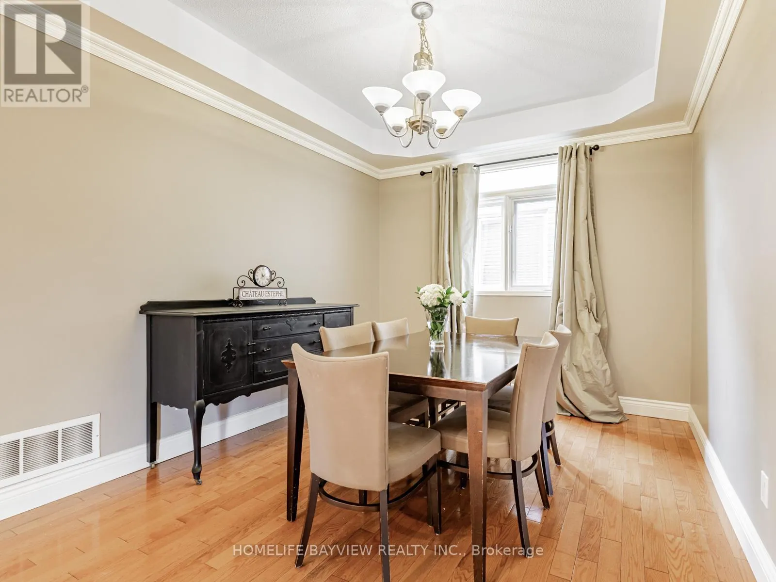 109 THICKET CRESCENT