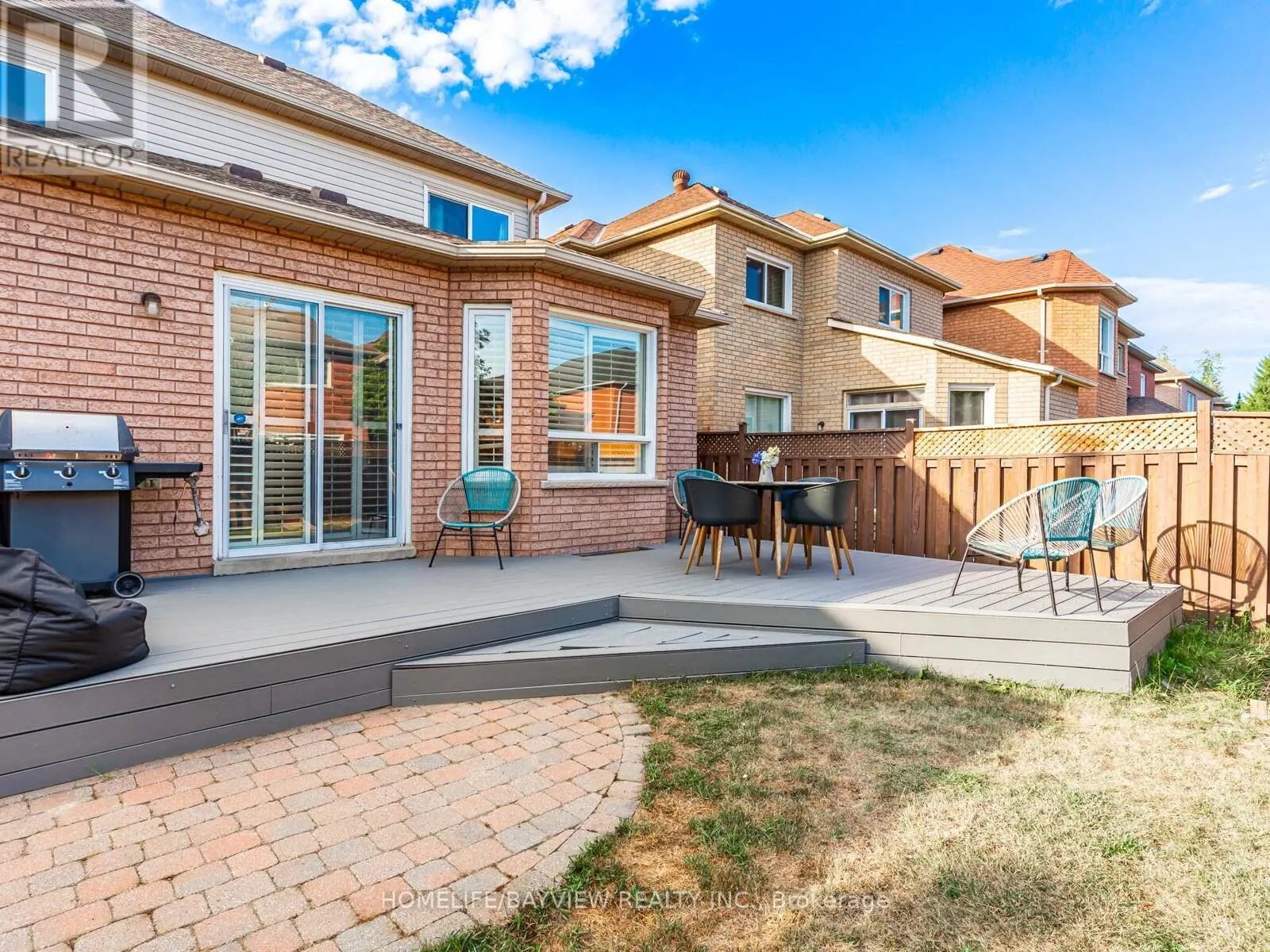 109 THICKET CRESCENT