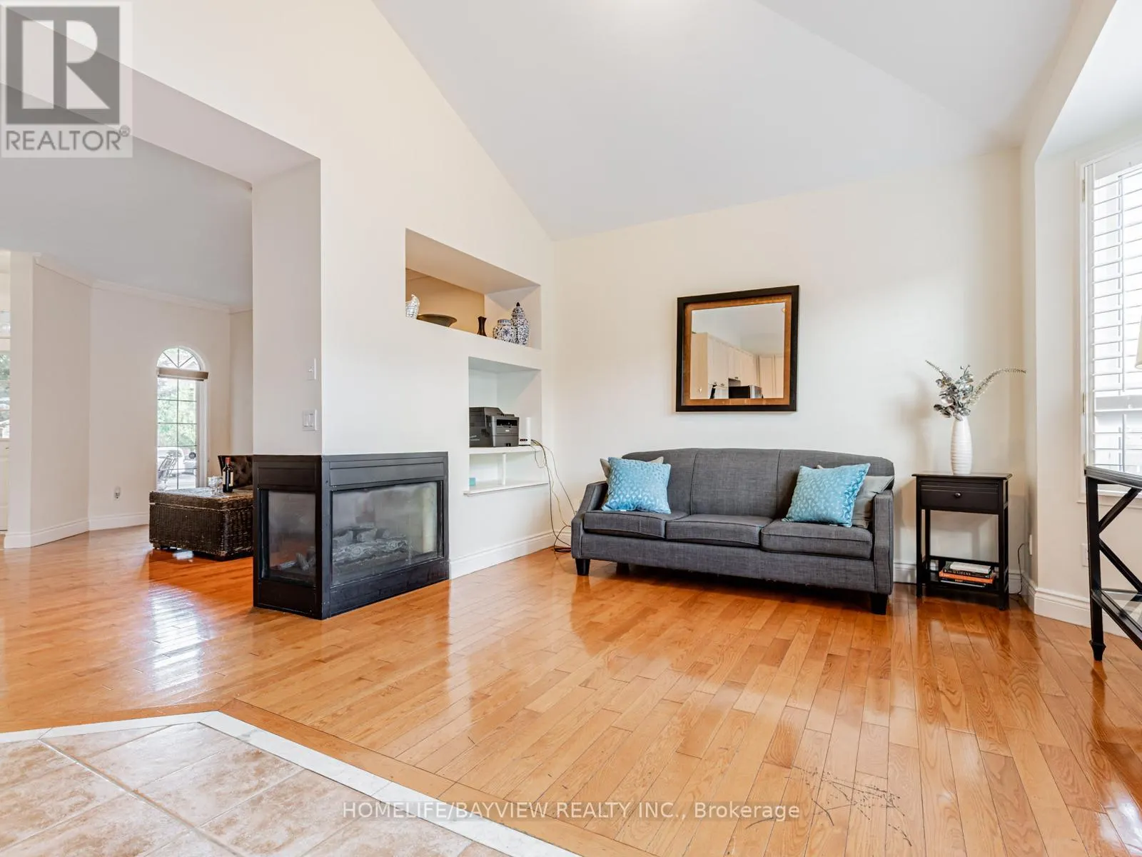 109 THICKET CRESCENT