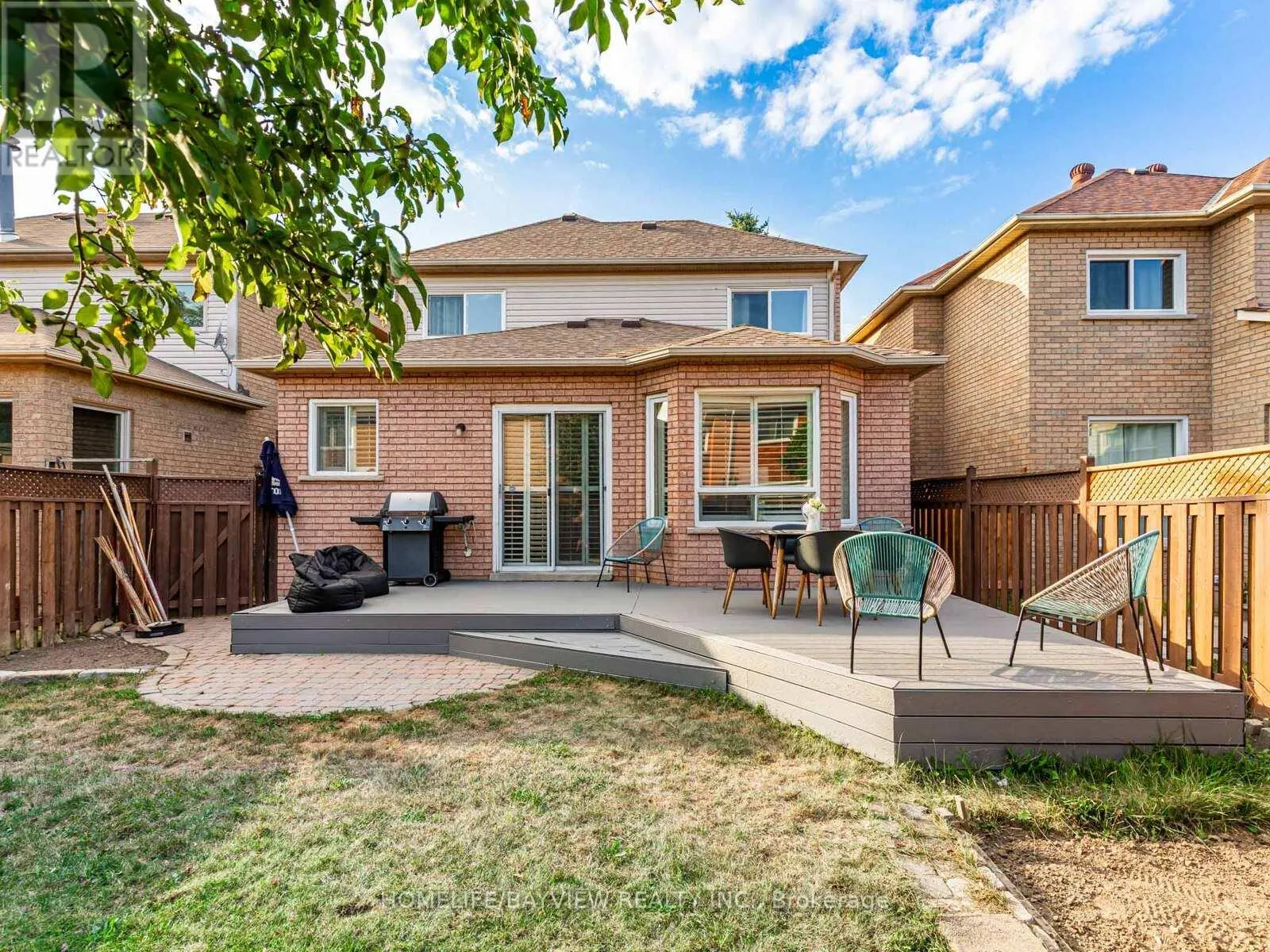 109 THICKET CRESCENT