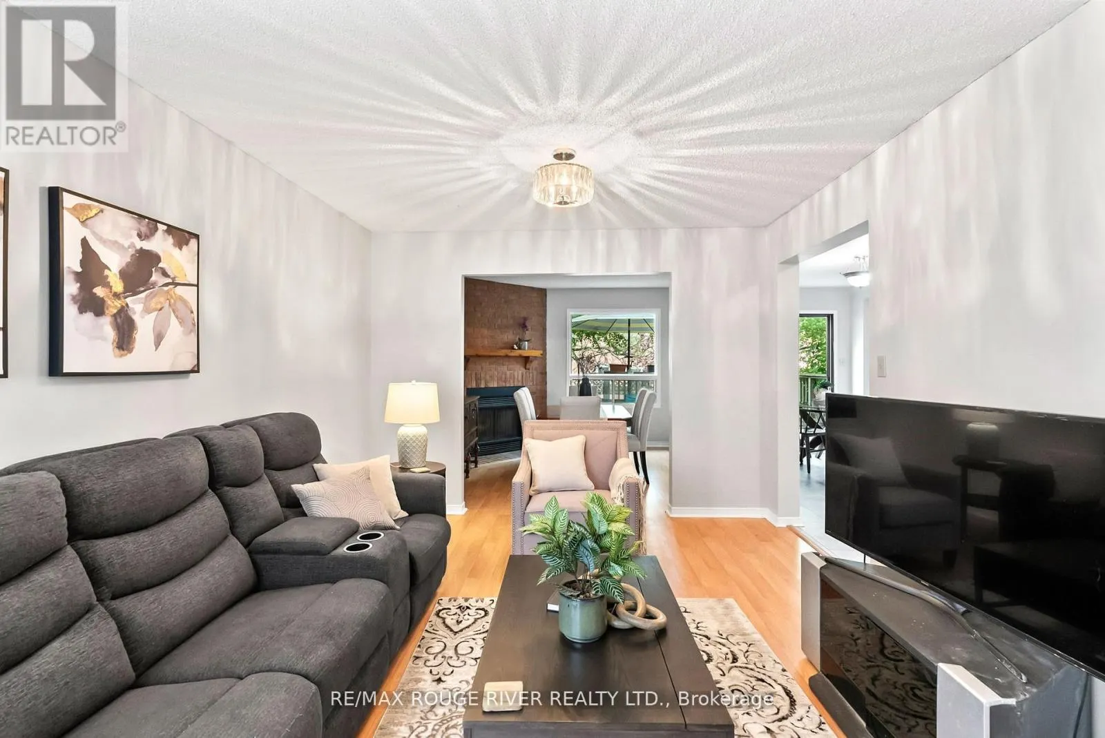 31 SHARP CRESCENT