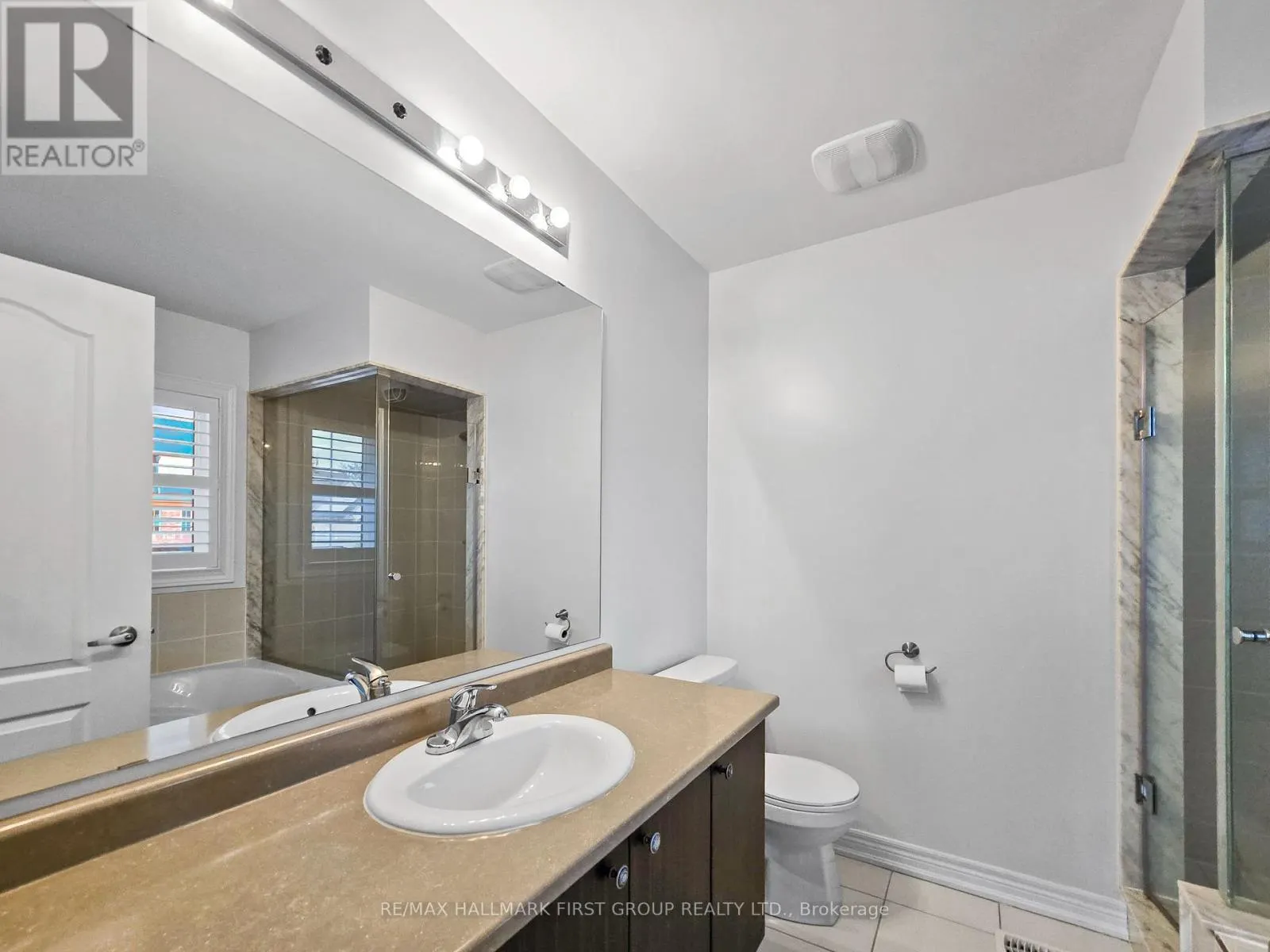 275 SHADOW PLACE S