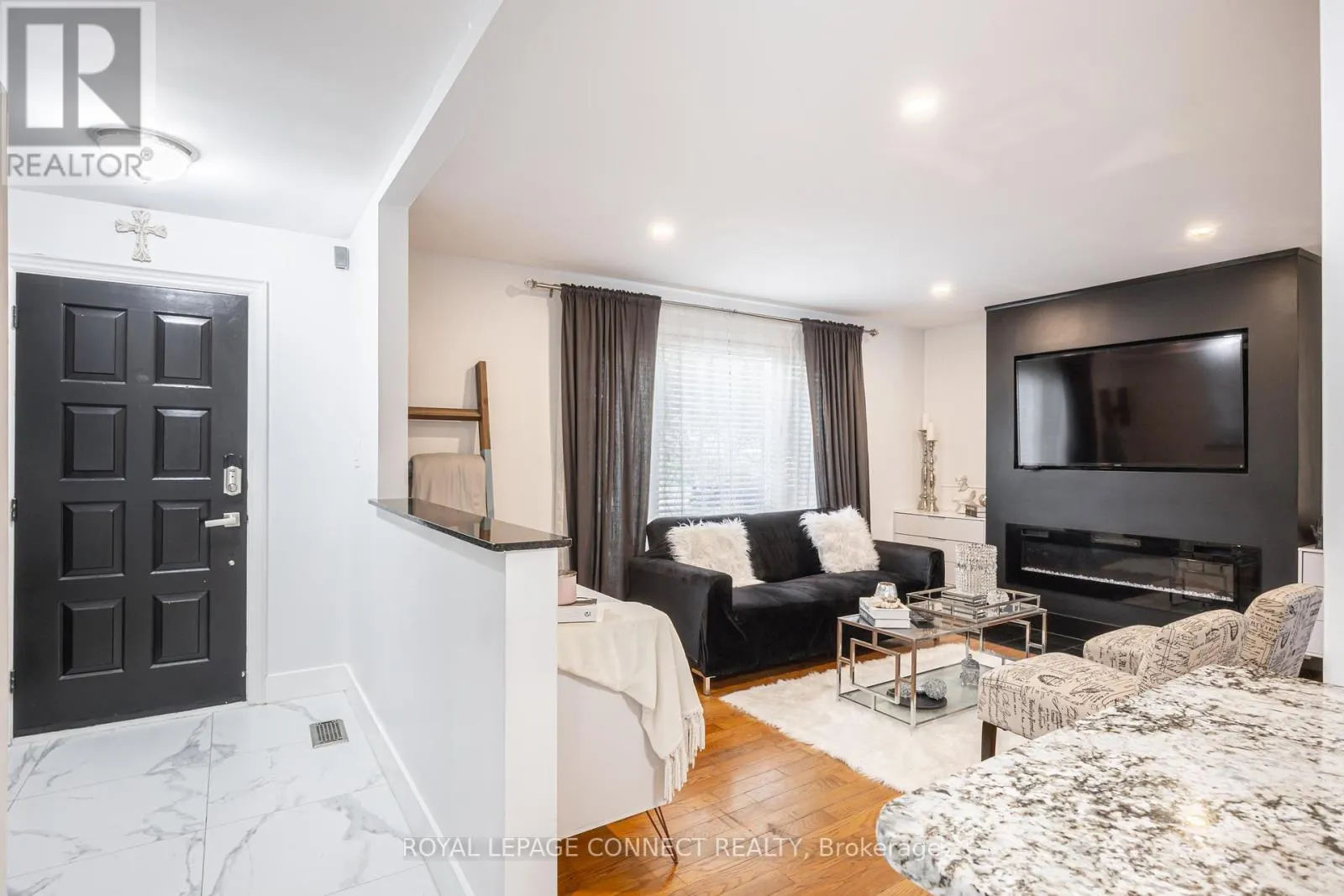 32 HARLAND CRESCENT