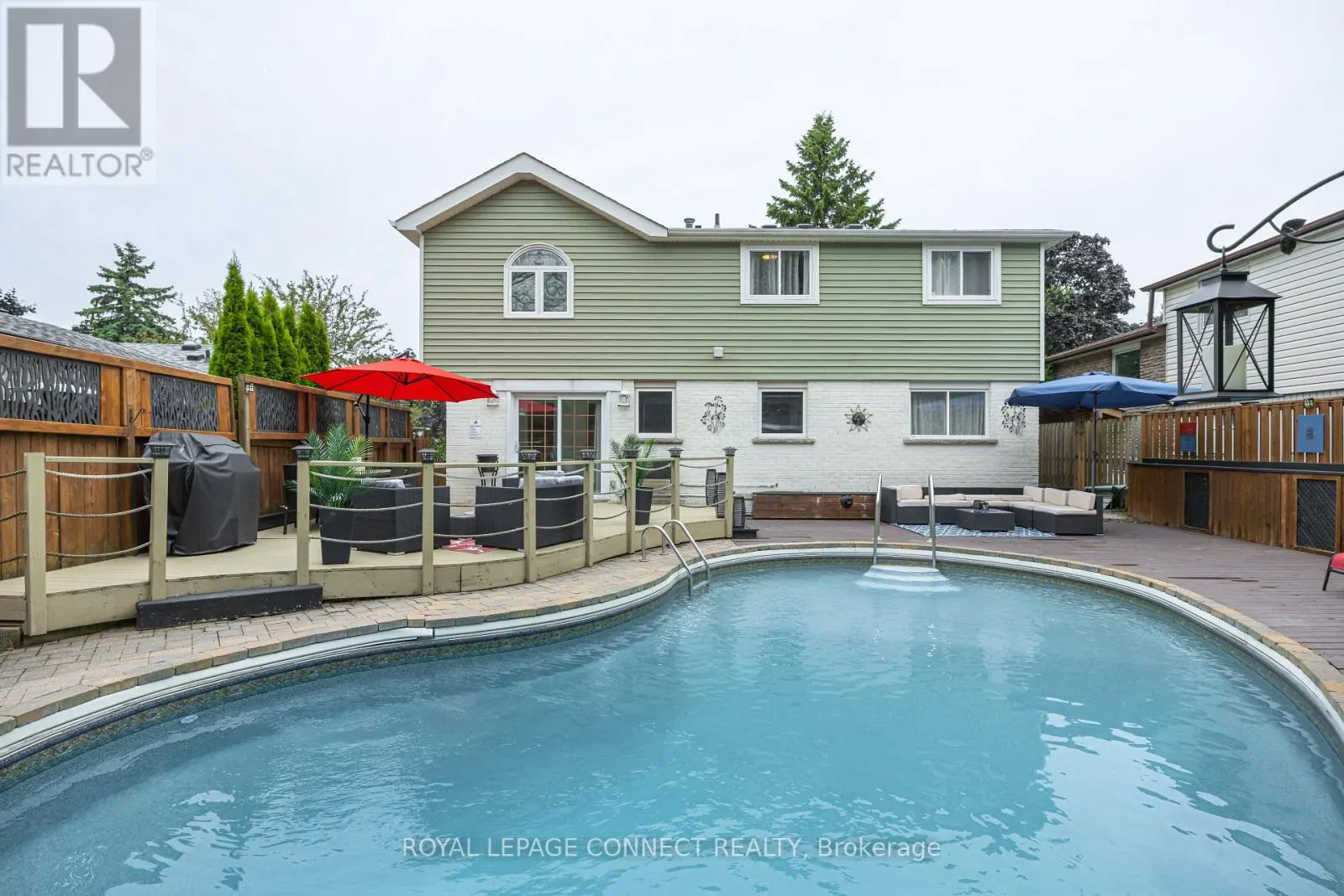 32 HARLAND CRESCENT