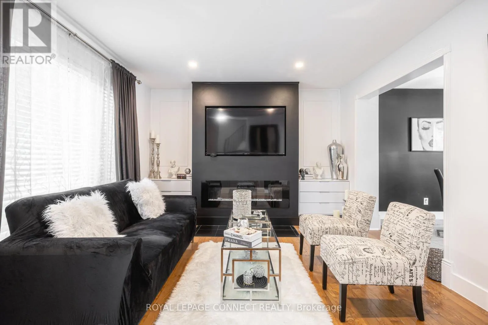 32 HARLAND CRESCENT