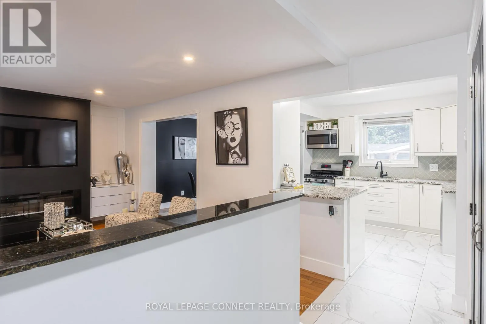 32 HARLAND CRESCENT
