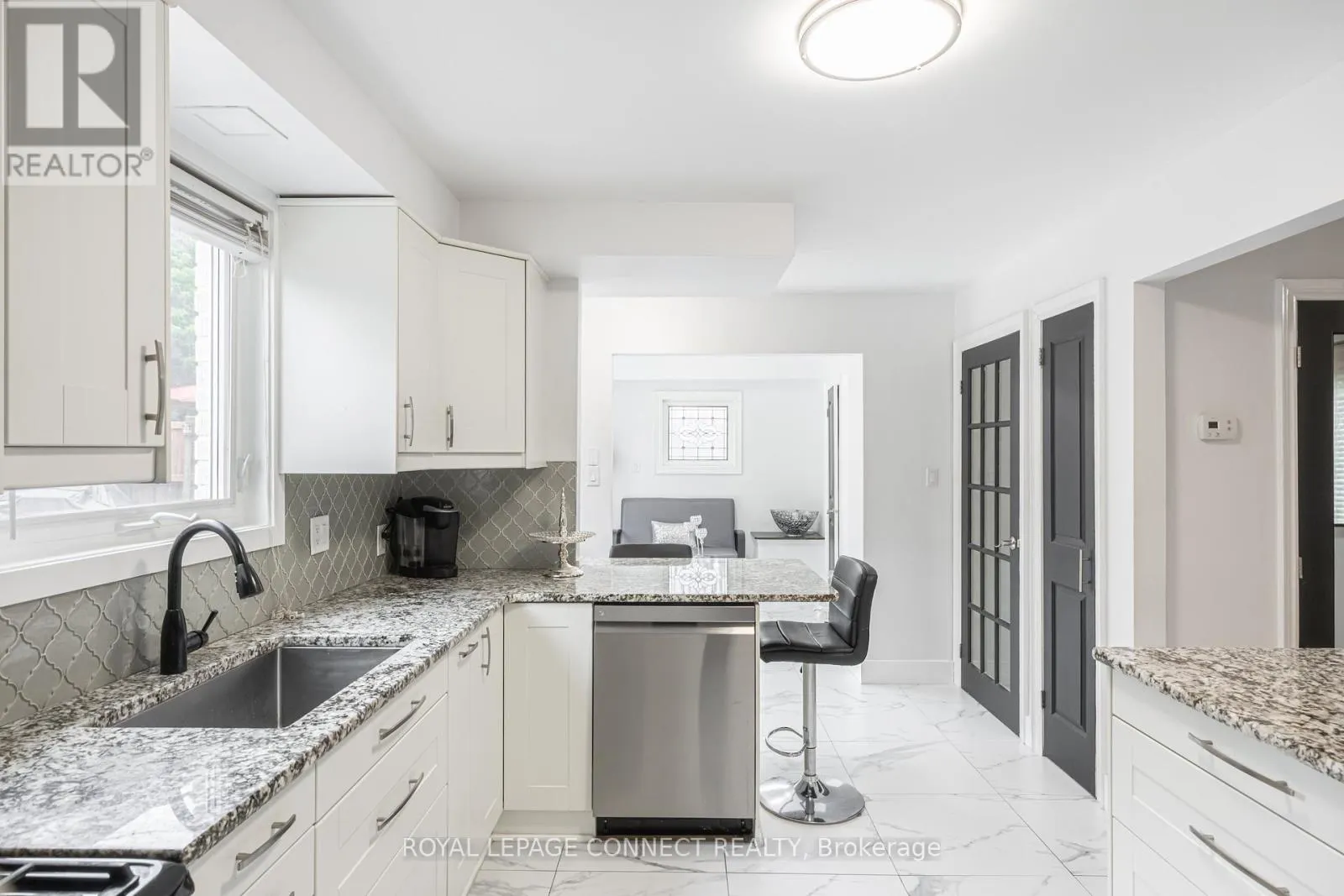 32 HARLAND CRESCENT