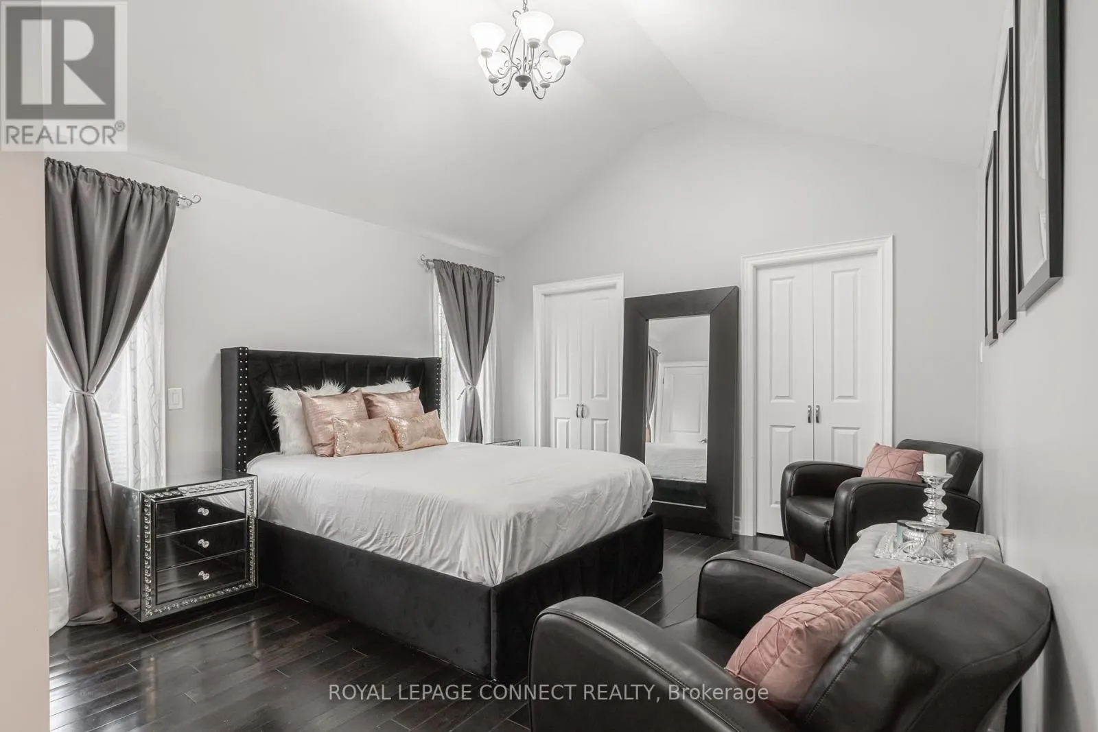32 HARLAND CRESCENT