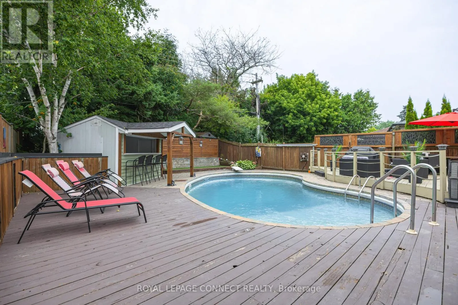 32 HARLAND CRESCENT