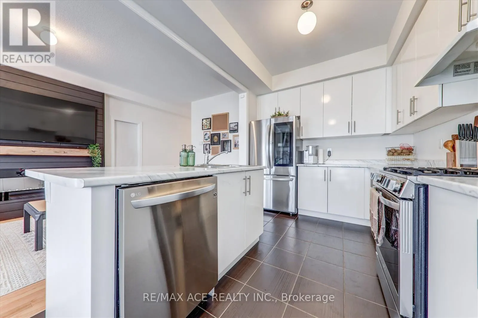 1111 SKYRIDGE BOULEVARD