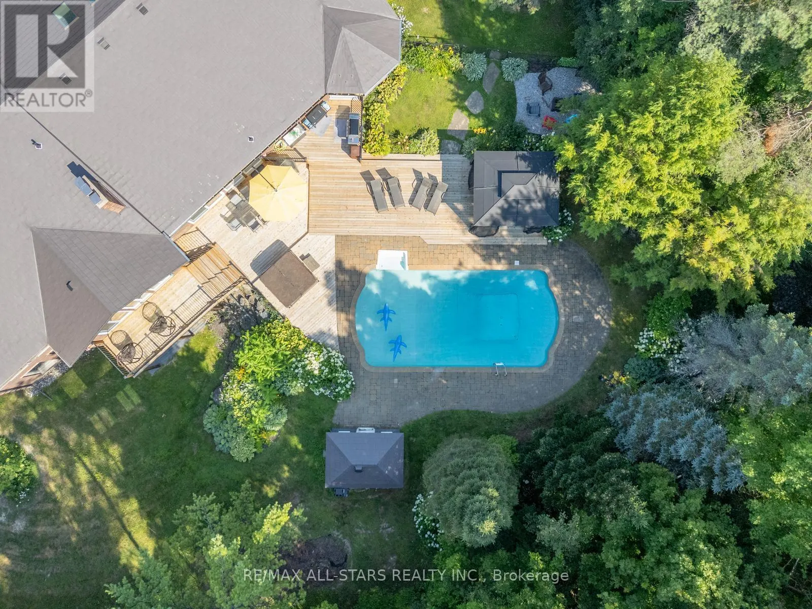64 WOODBRIDGE CIRCLE