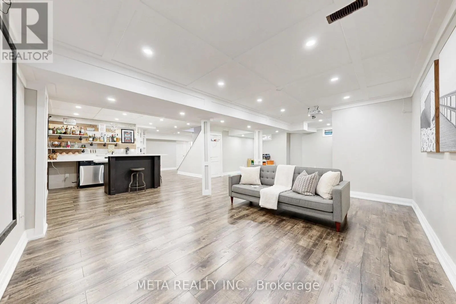 11 KEIFFER COURT