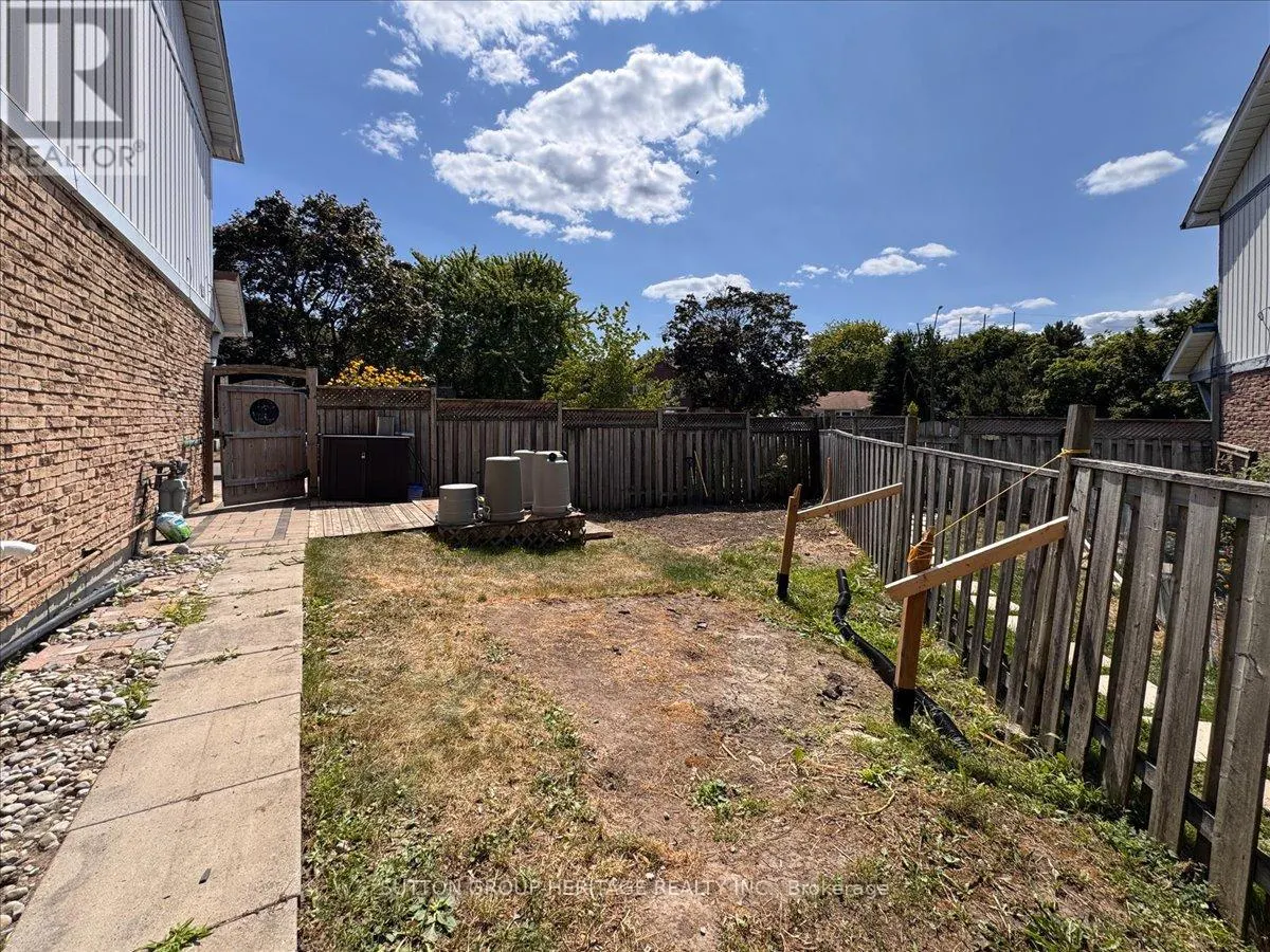 611 DORCHESTER DRIVE