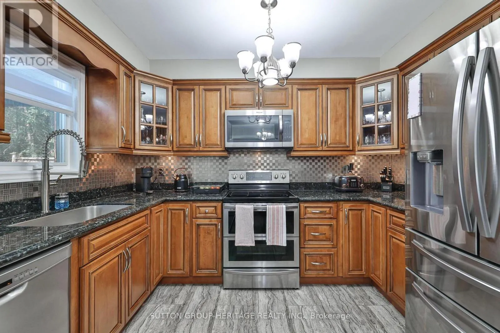 8 TURRIFF CRESCENT