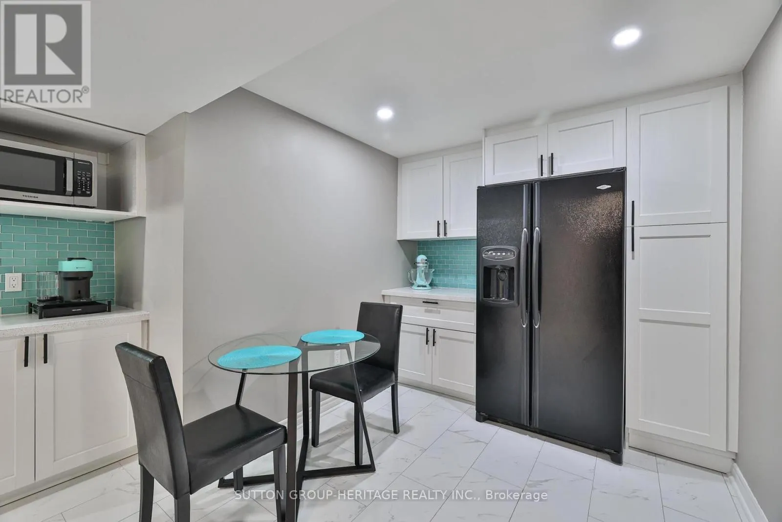 8 TURRIFF CRESCENT