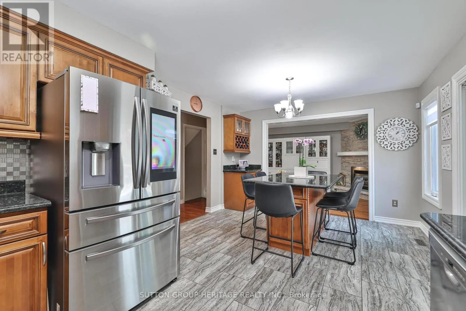 8 TURRIFF CRESCENT