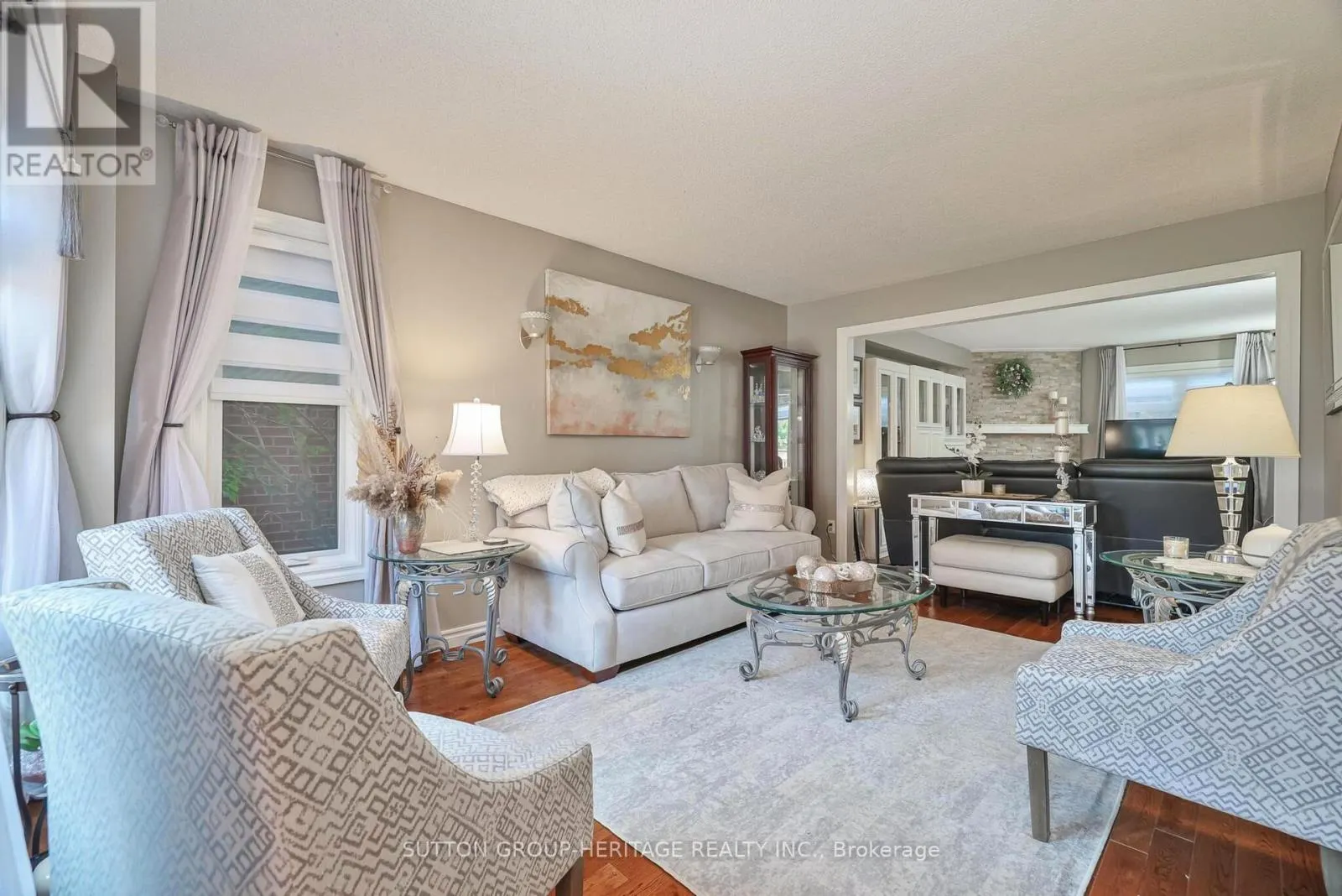 8 TURRIFF CRESCENT