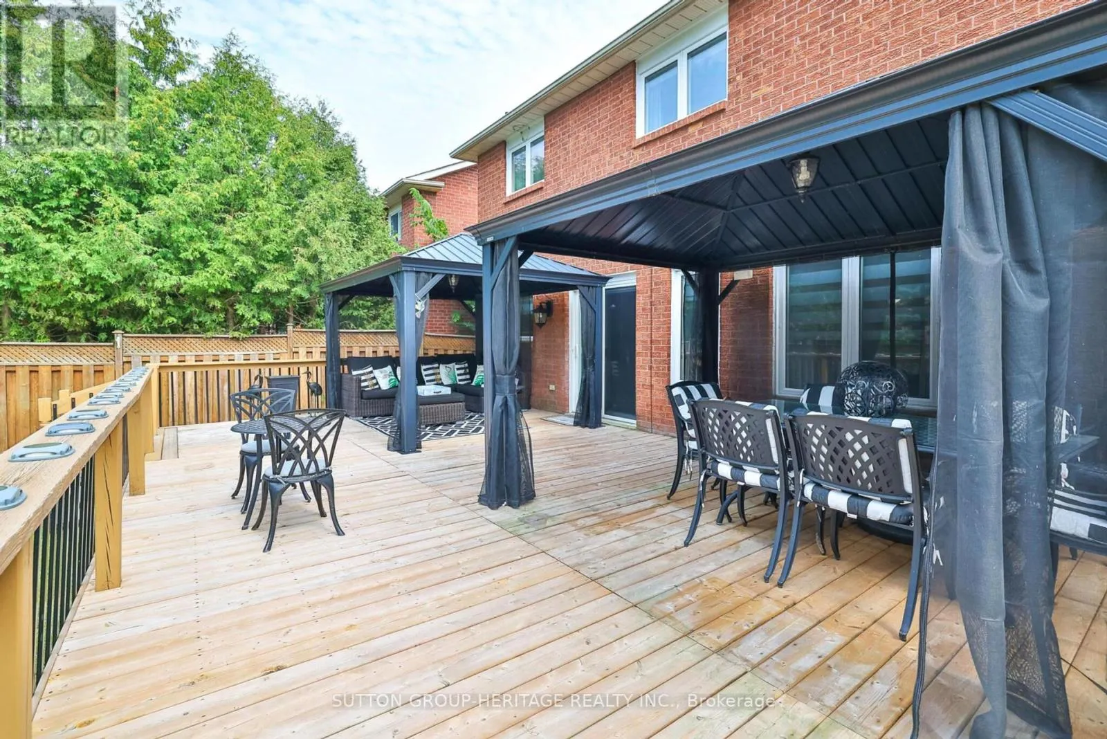 8 TURRIFF CRESCENT