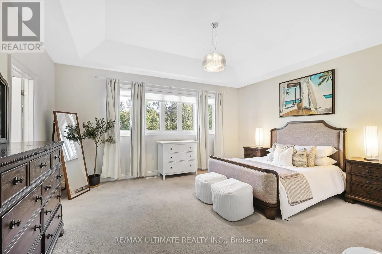 42 DONWOODS CRESCENT